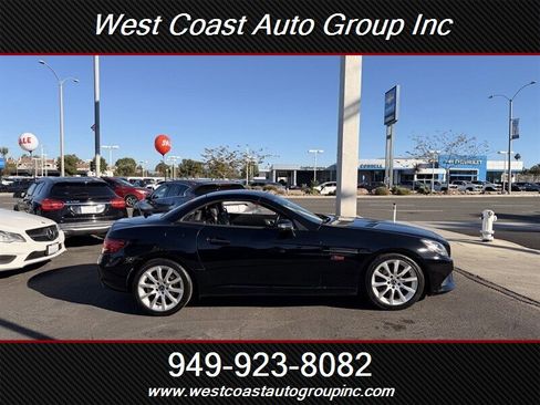 Used 2017 Mercedes-Benz SLC 300 w/ Premium 1 Package image 7