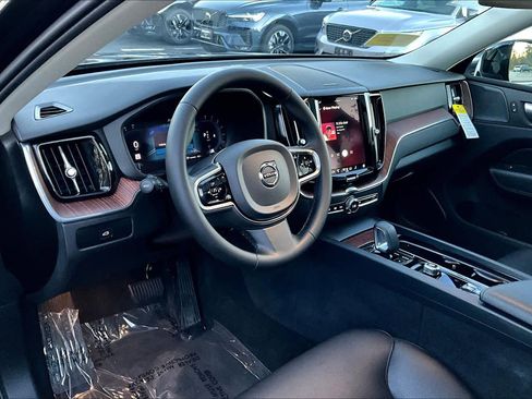 Certified 2024 Volvo XC60 B5 Plus w/ Protection Package Premier image 16
