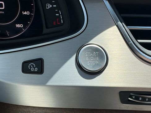 Used 2019 Audi Q7 3.0T Prestige AWD/4WD image 28