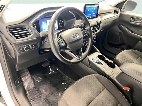 Used 2023 Ford Escape Active image 17