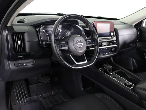 Used 2024 Nissan Pathfinder SV w/ Black Appearance Package AWD/4WD image 26