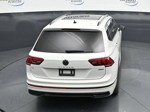 Used 2023 Volkswagen Tiguan SE R-Line AWD/4WD image 23