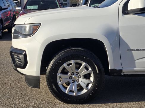 Used 2022 Chevrolet Colorado LT w/ Fleet Safety Package image 6
