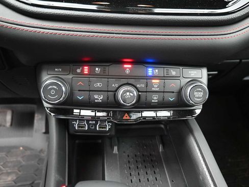 New 2026 Dodge Durango GT image 9