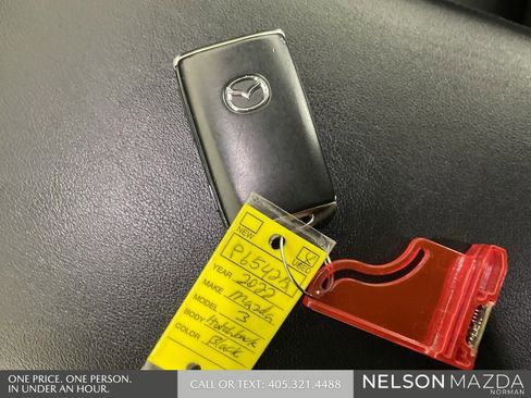 Used 2022 MAZDA MAZDA3 s image 47