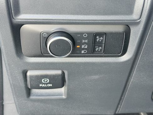 Used 2024 Ford Expedition Max XLT AWD/4WD image 12