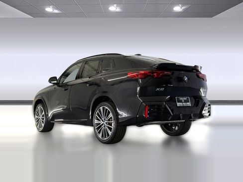 New 2026 BMW X2 xDrive28i w/ M Sport Package image 3