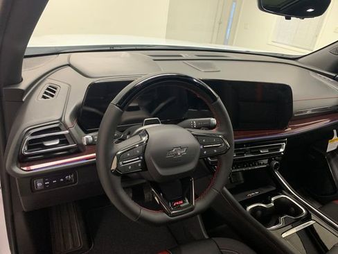 New 2026 Chevrolet Traverse RS image 14