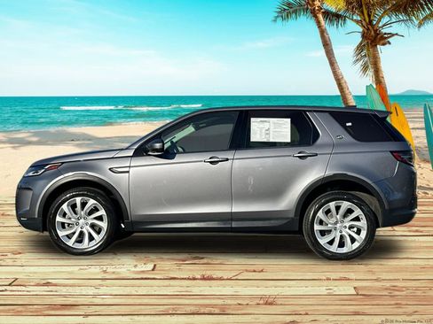 Used 2022 Land Rover Discovery Sport SE AWD/4WD image 3