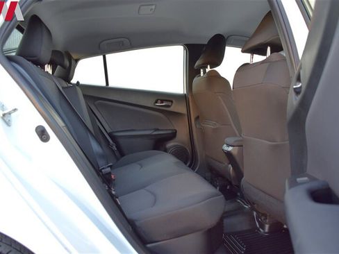 Used 2021 Toyota Prius LE FWD image 28
