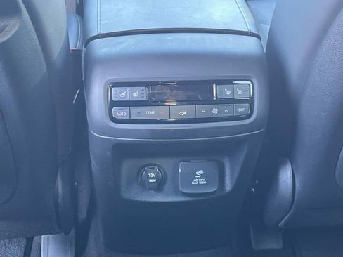 Used 2024 Hyundai Palisade Calligraphy image 18