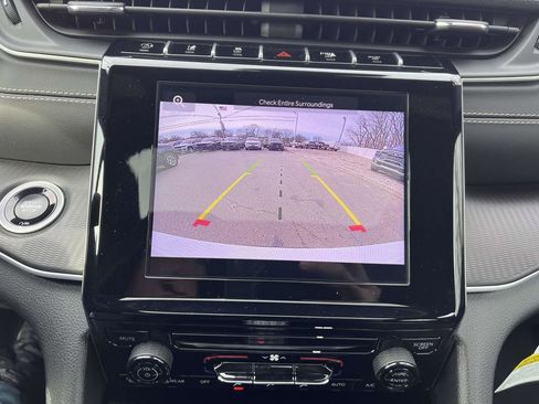 Used 2025 Jeep Grand Cherokee L Laredo image 26