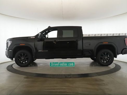 Used 2024 GMC Sierra 2500 AT4 w/ AT4 Premium Plus Package image 9