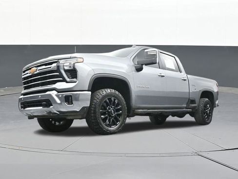 Used 2025 Chevrolet Silverado 2500 LTZ w/ LTZ Plus Package image 55