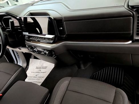 Used 2025 GMC Sierra 1500 Elevation AWD/4WD image 15