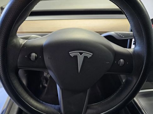 Used 2021 Tesla Model 3 Standard Range Plus RWD image 15