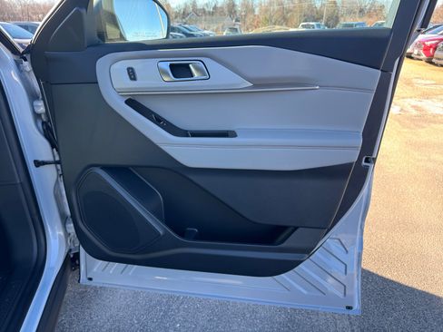 New 2026 Ford Explorer Active w/ Active Comfort Package image 29