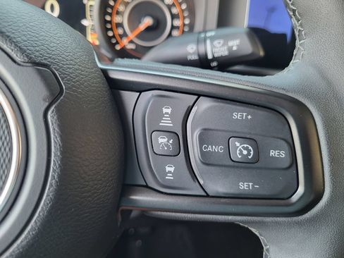 Used 2026 Jeep Gladiator Mojave AWD/4WD image 22