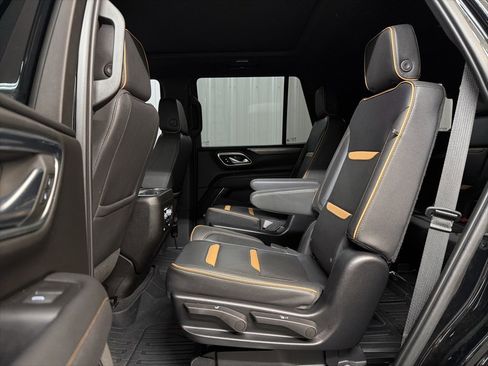 Used 2023 GMC Yukon AT4 w/ Technology Package image 30