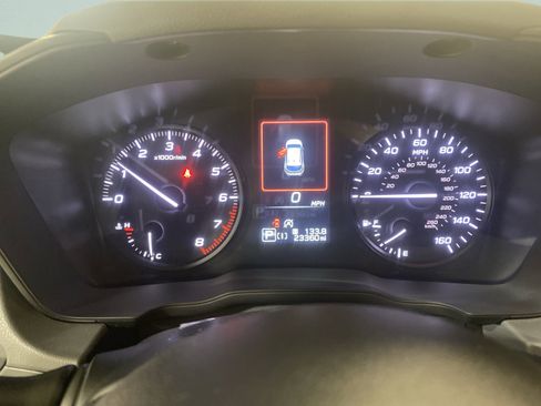 Used 2024 Subaru Crosstrek 2.0i image 19