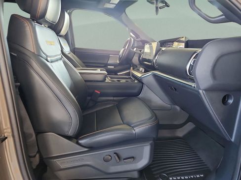 New 2026 Ford Expedition Tremor image 19
