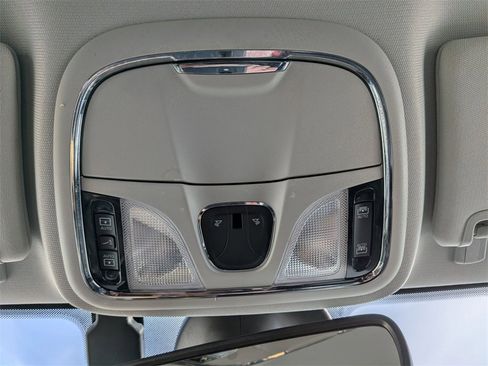 Certified 2022 Jeep Cherokee Limited image 18