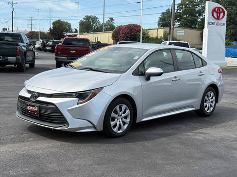 Used 2023 Toyota Corolla LE FWD image 26