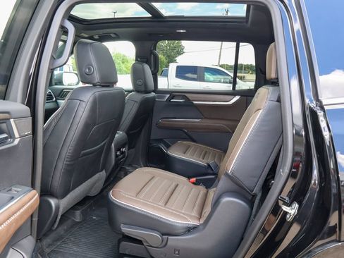 New 2026 GMC Acadia Denali Ultimate w/ LPO, Floor Liner Package FWD image 12