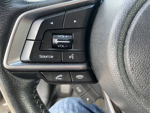 Used 2019 Subaru Ascent Limited AWD/4WD image 18