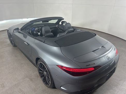 Used 2022 Mercedes-Benz SL 63 AMG 4MATIC image 36