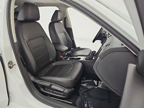 Used 2019 Volkswagen Passat 2.0T Wolfsburg w/ Wheels & Sunroof Package image 12