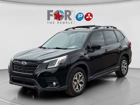 Used 2022 Subaru Forester Premium AWD/4WD image 12