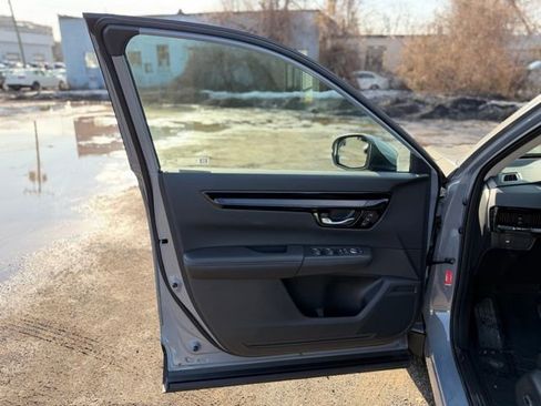 Used 2026 Honda CR-V EX-L image 12