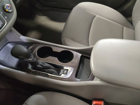 Used 2023 Chevrolet Malibu LS FWD image 26