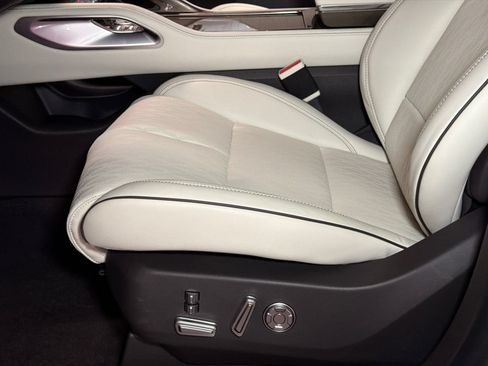 New 2026 Lincoln Nautilus Black Label AWD/4WD image 16
