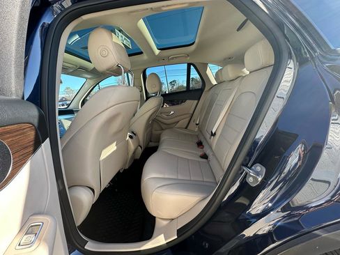 Used 2018 Mercedes-Benz GLC 300 4MATIC image 26