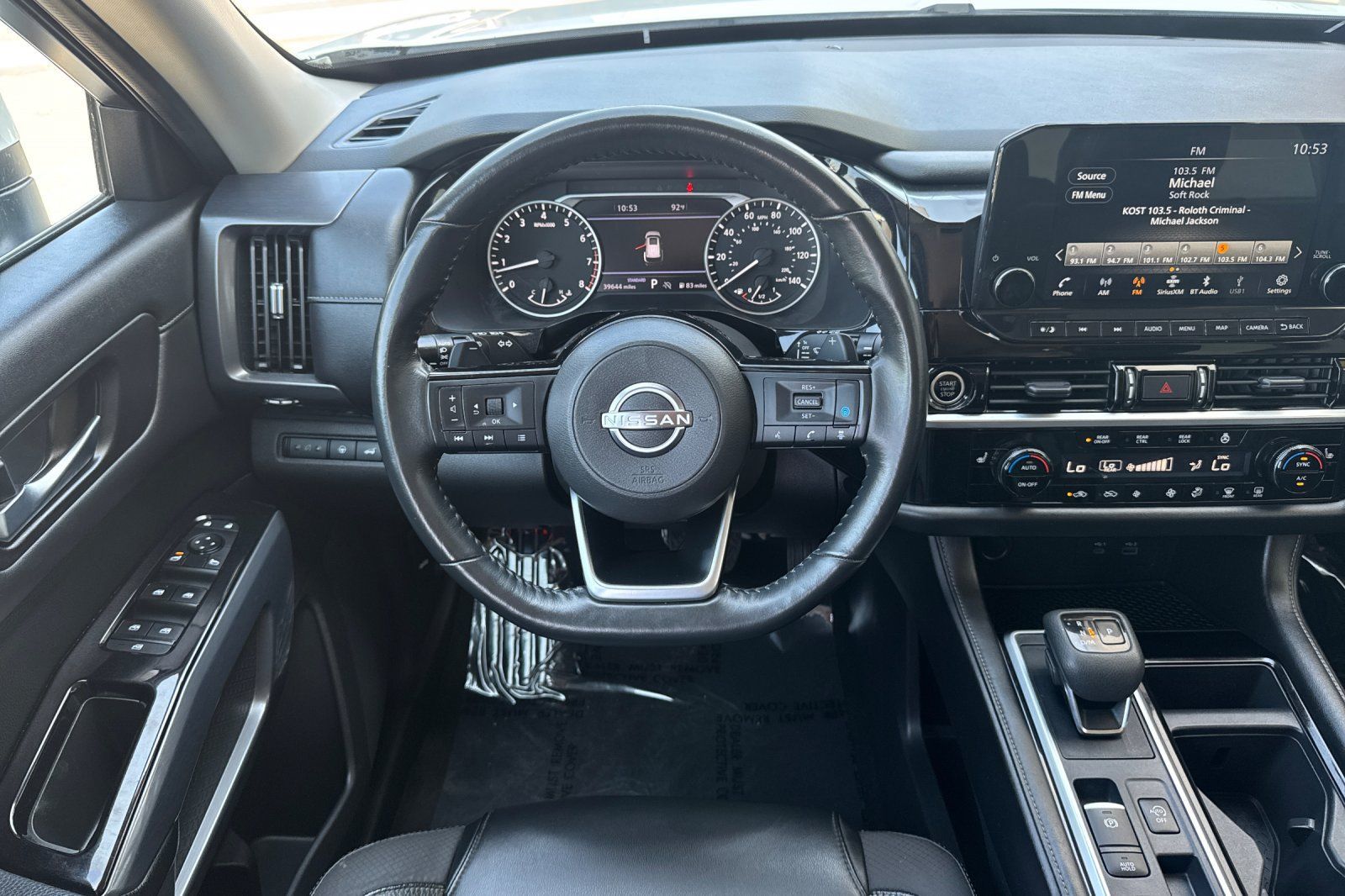 Used 2022 Nissan Pathfinder SL FWD image 17