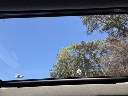 Used 2021 Chevrolet Silverado 1500 LTZ w/ LTZ Premium Package image 22