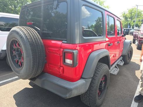 Used 2019 Jeep Wrangler Unlimited Sport S AWD/4WD image 7
