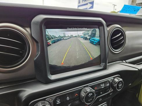 Used 2022 Jeep Wrangler Unlimited Sport AWD/4WD image 27
