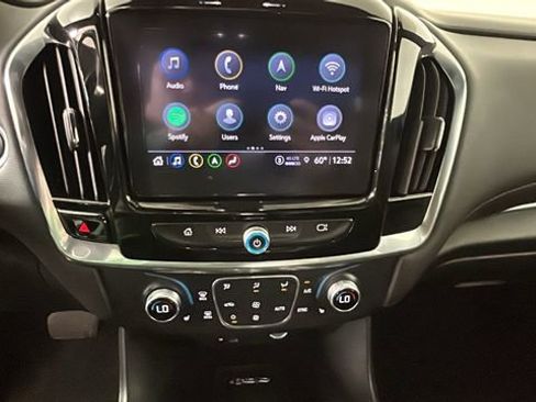 Used 2022 Chevrolet Traverse RS AWD/4WD image 24