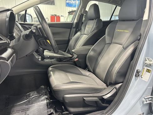 Used 2022 Subaru Crosstrek 2.5i Sport w/ Moonroof Package image 11