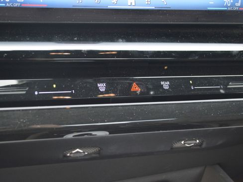 Certified 2024 BMW 530i w/ Premium Package image 22