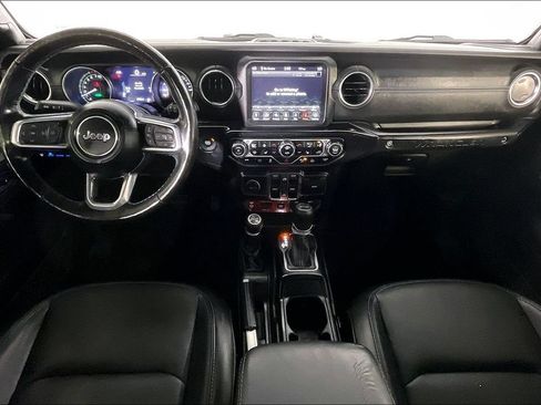 Used 2021 Jeep Wrangler Unlimited Rubicon 4xe w/ Cold Weather Group AWD/4WD image 18
