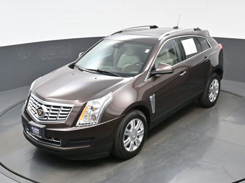 Used 2015 Cadillac SRX Luxury w/ Driver Awareness Package image 33