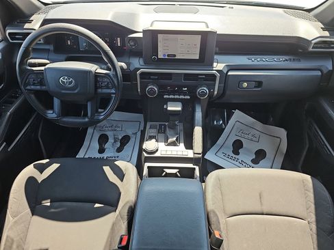 Used 2024 Toyota Tacoma SR image 9