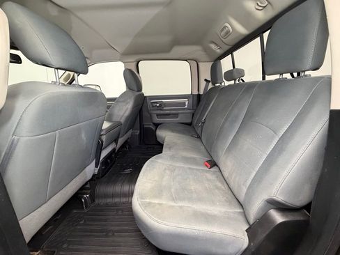 Used 2018 RAM 1500 SLT image 5