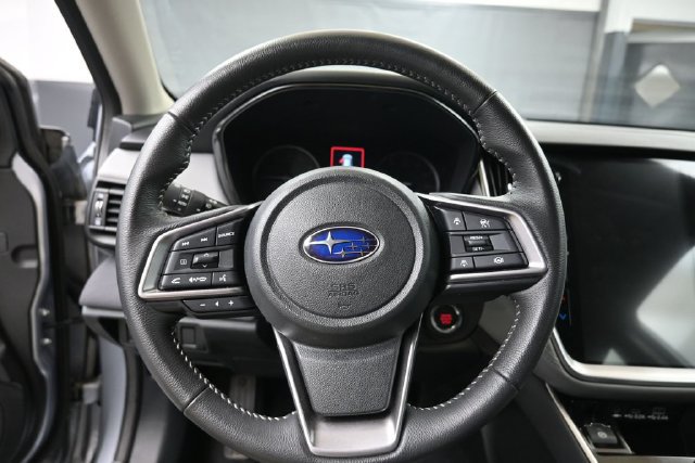 Used 2025 Subaru Outback Premium AWD/4WD image 23