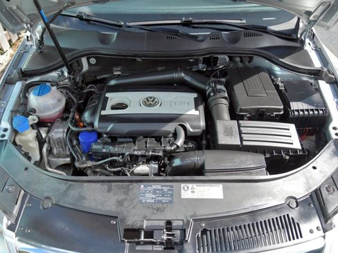 Used 2010 Volkswagen Passat Komfort image 22