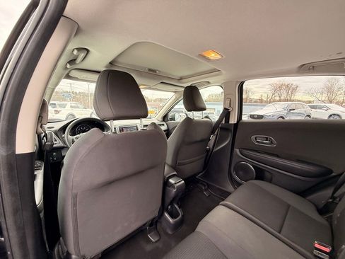 Used 2020 Honda HR-V EX image 16